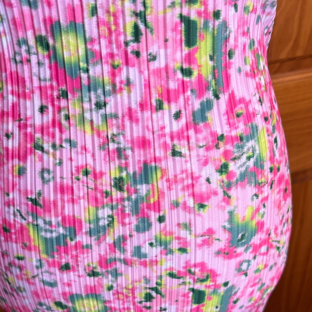 PrettyLittleThing Pink Floral Ribbed Maxi Dress - Picture 4 of 4